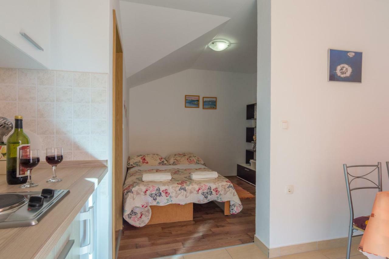 Apartments Lotus Sukošan Eksteriør bilde